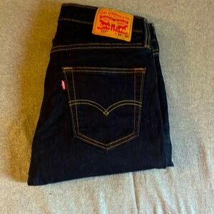 Pre-loved Men’s Levi 512 Jeans